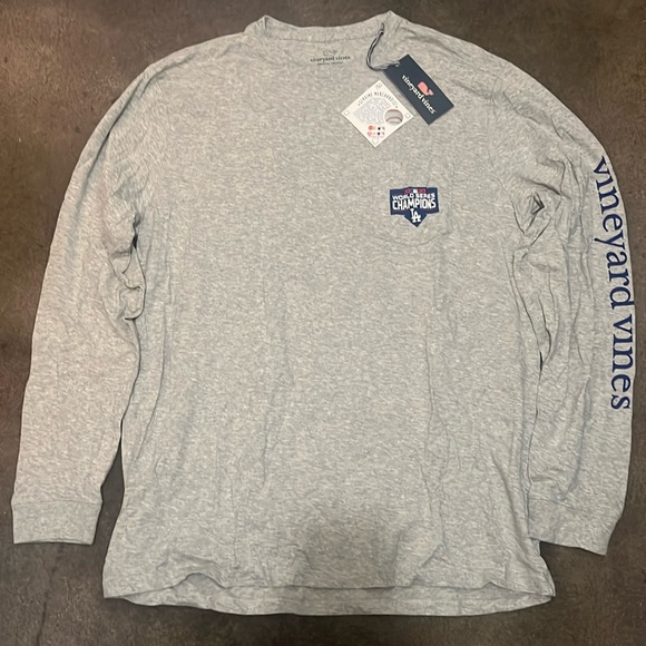 NWT Vineyard Vines LA Dodgers 2020 World Series Champs long sleeve shirt size L - Picture 2 of 6